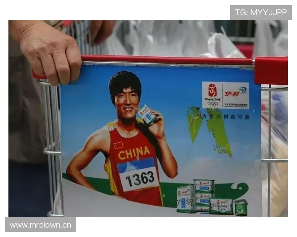 刘翔当年退赛那会儿，银行卡里刚打进来九位数