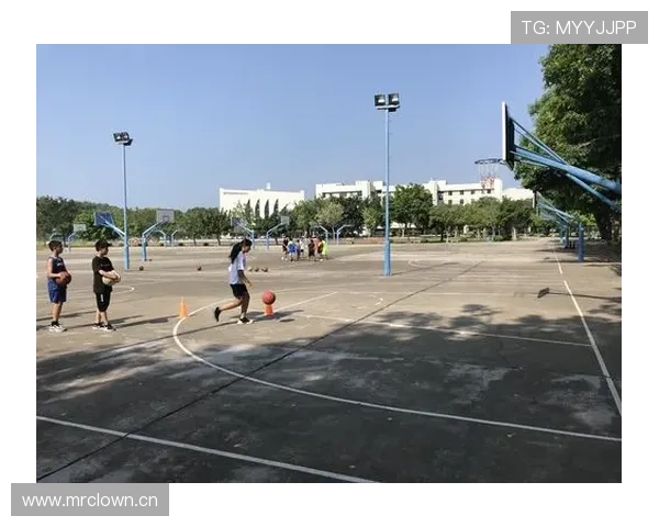 篮球场上“两次运球”究竟意味着什么?规则条款细致解读